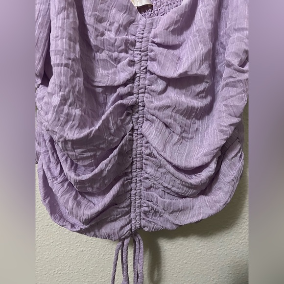 WAYF Gathered Top  *MAKE AN OFFER* - Picture 5 of 7